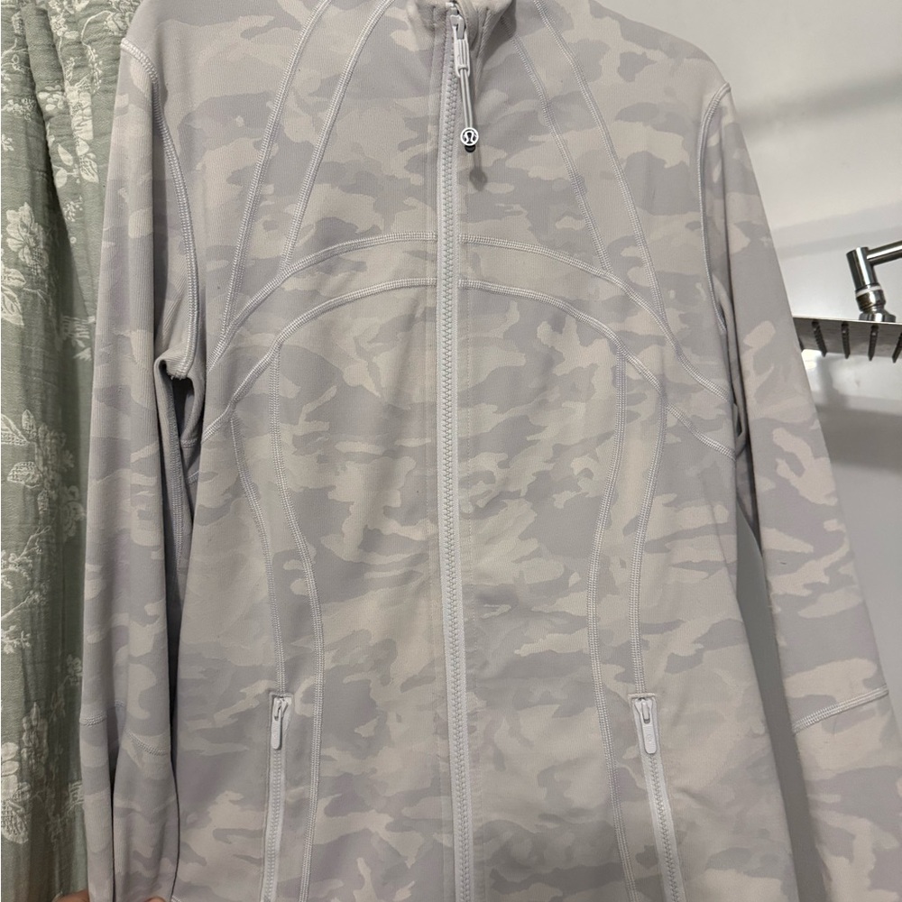 Lulu White Starlight Camouflage Define Jacket 80$